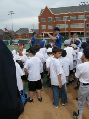 Kids getting autographs